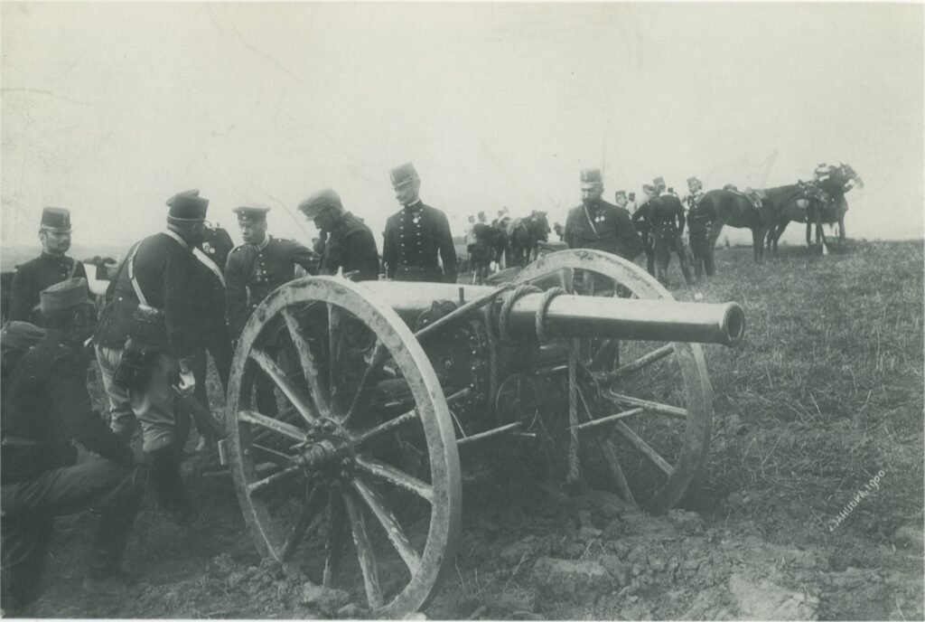 Austro-węgierska artyleria polowa ćwicząca z 90 mm Feldkanone M 75 (działo polowe)